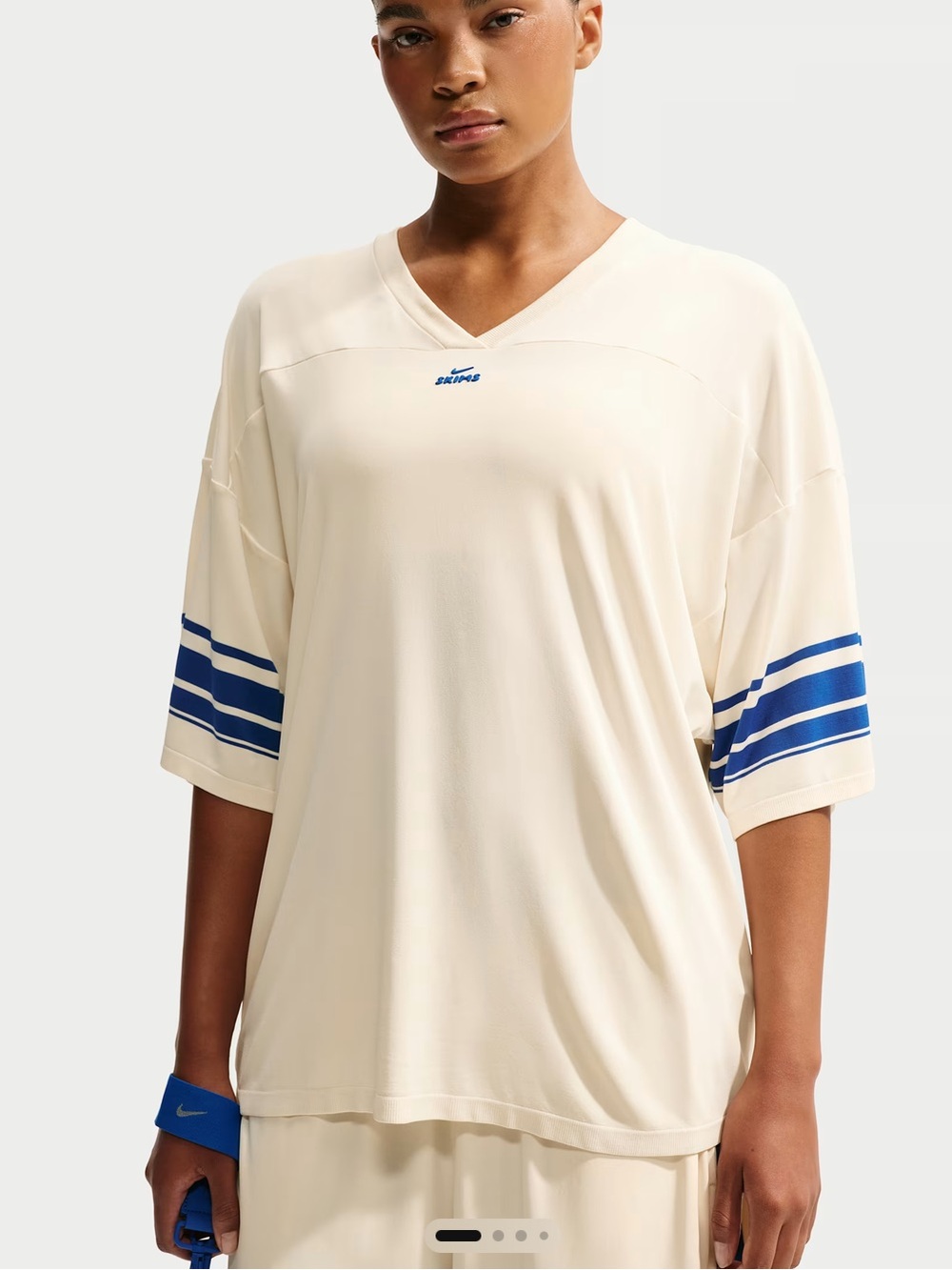 NikeSKIMS Stretch Knit
Women's Oversized V-Neck Top